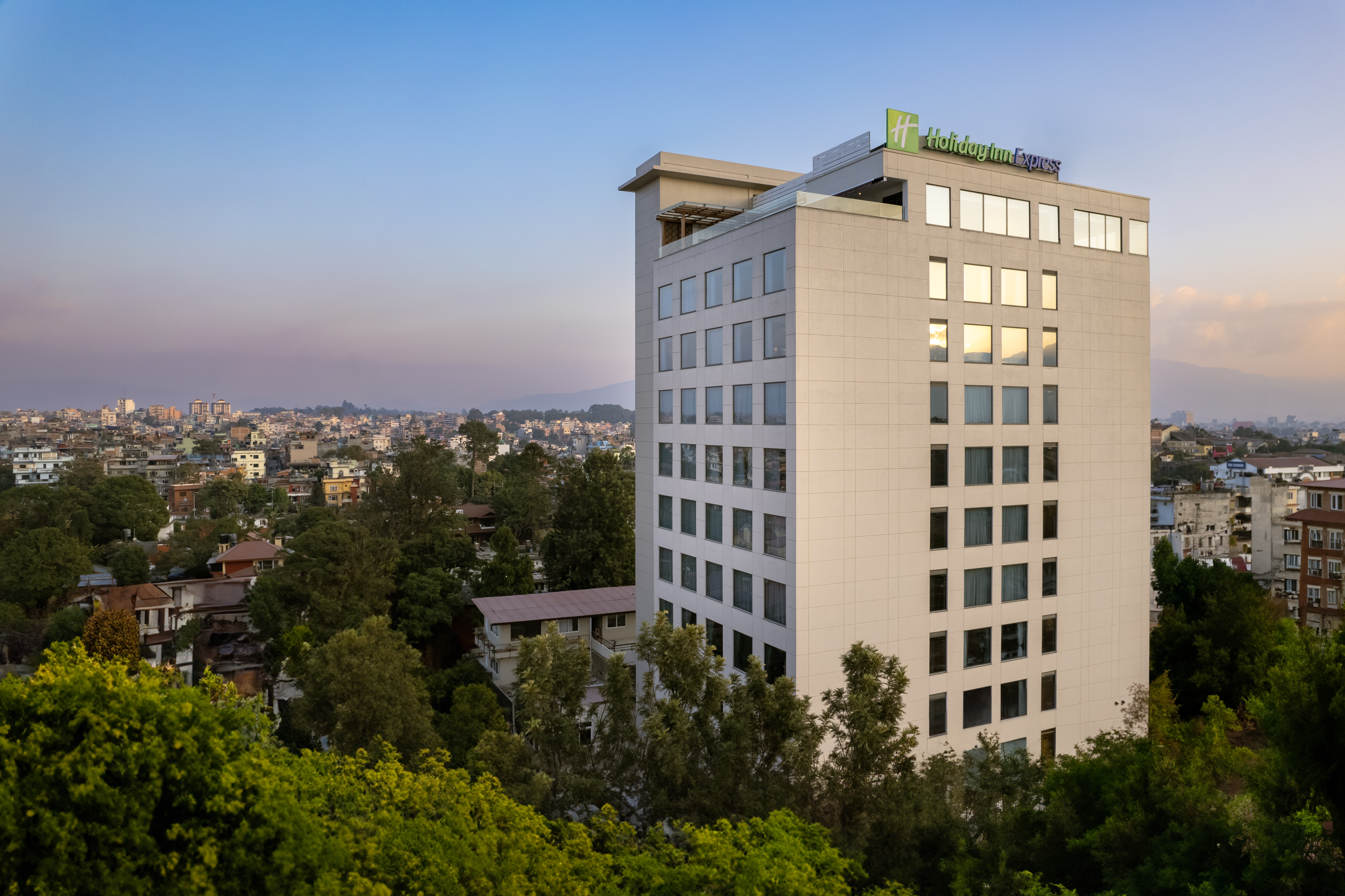 Holiday Inn Express Debuts in Nepal
