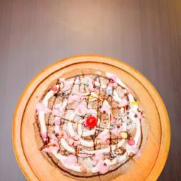 Fried Ice-Cream and Dessert Pizza